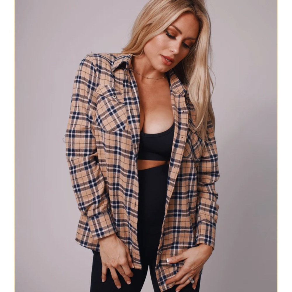 Salty Honey Oversizes flannel in tan